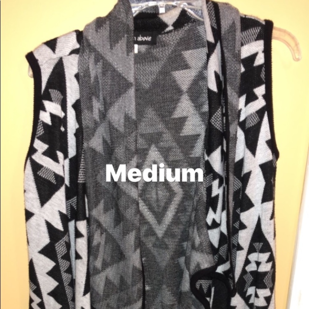 Sweater vest